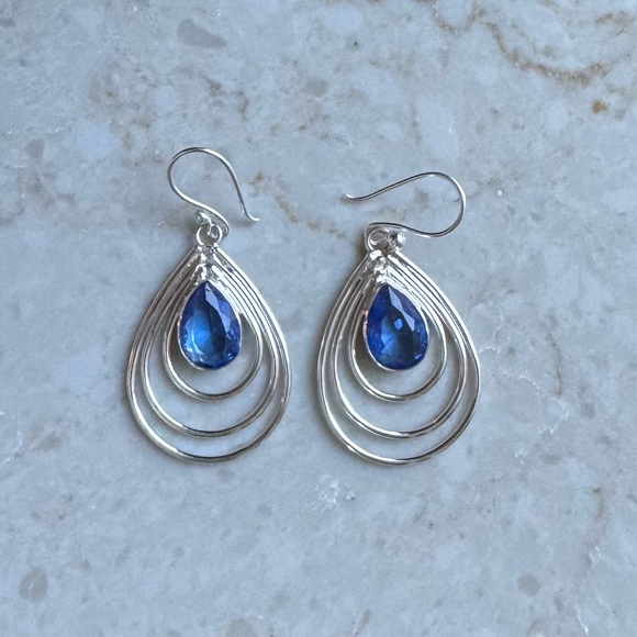 NWOT Sundance Ripple Earrings Tanzanite Sterling Silver